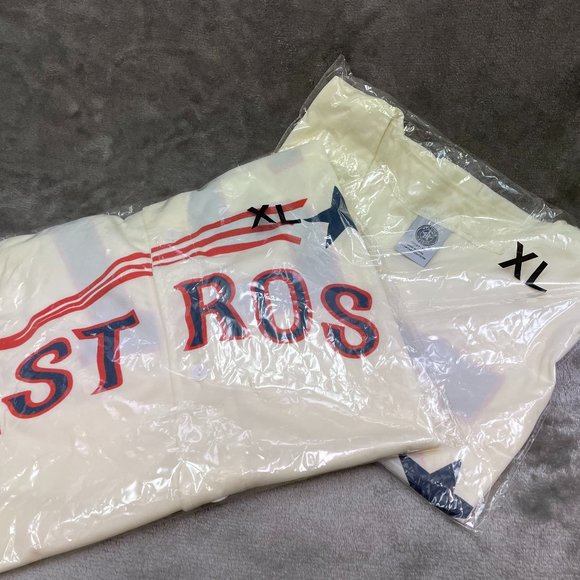 (2) ASTROS JOSE ALTUVE SHOOTING STAR JERSEYS - Picture 2 of 6